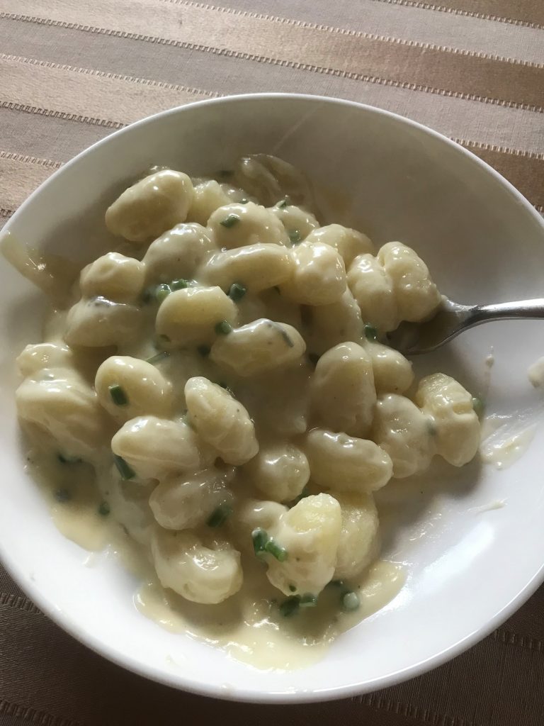 gnocchi in gorgonzola and garlic cream sauce